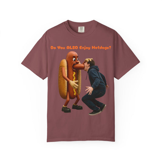 Man Eats Hotdog! - T-Shirt